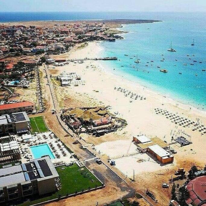 Апартаменти Bright, Luxury And Modern Less Than 500M -Beach Санта-Марія Екстер'єр фото