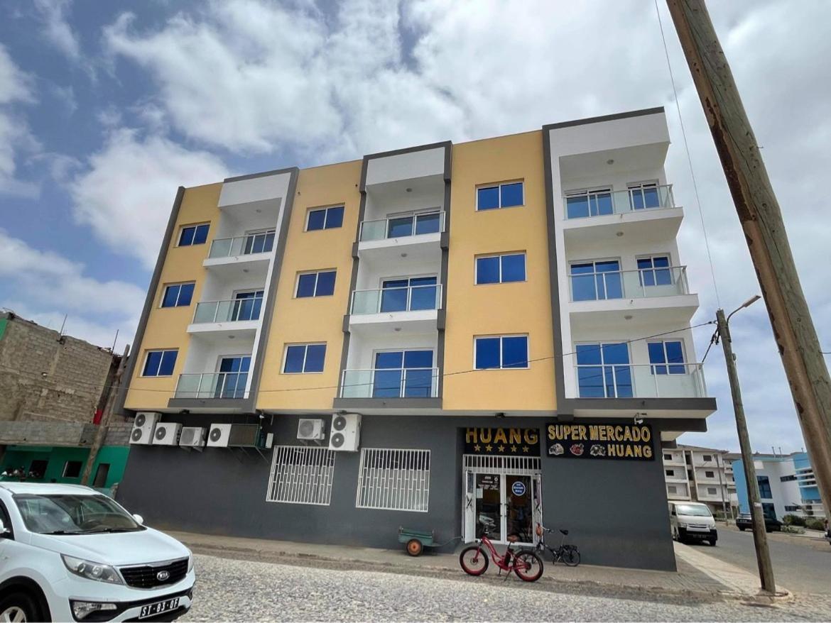 Апартаменти Bright, Luxury And Modern Less Than 500M -Beach Санта-Марія Екстер'єр фото